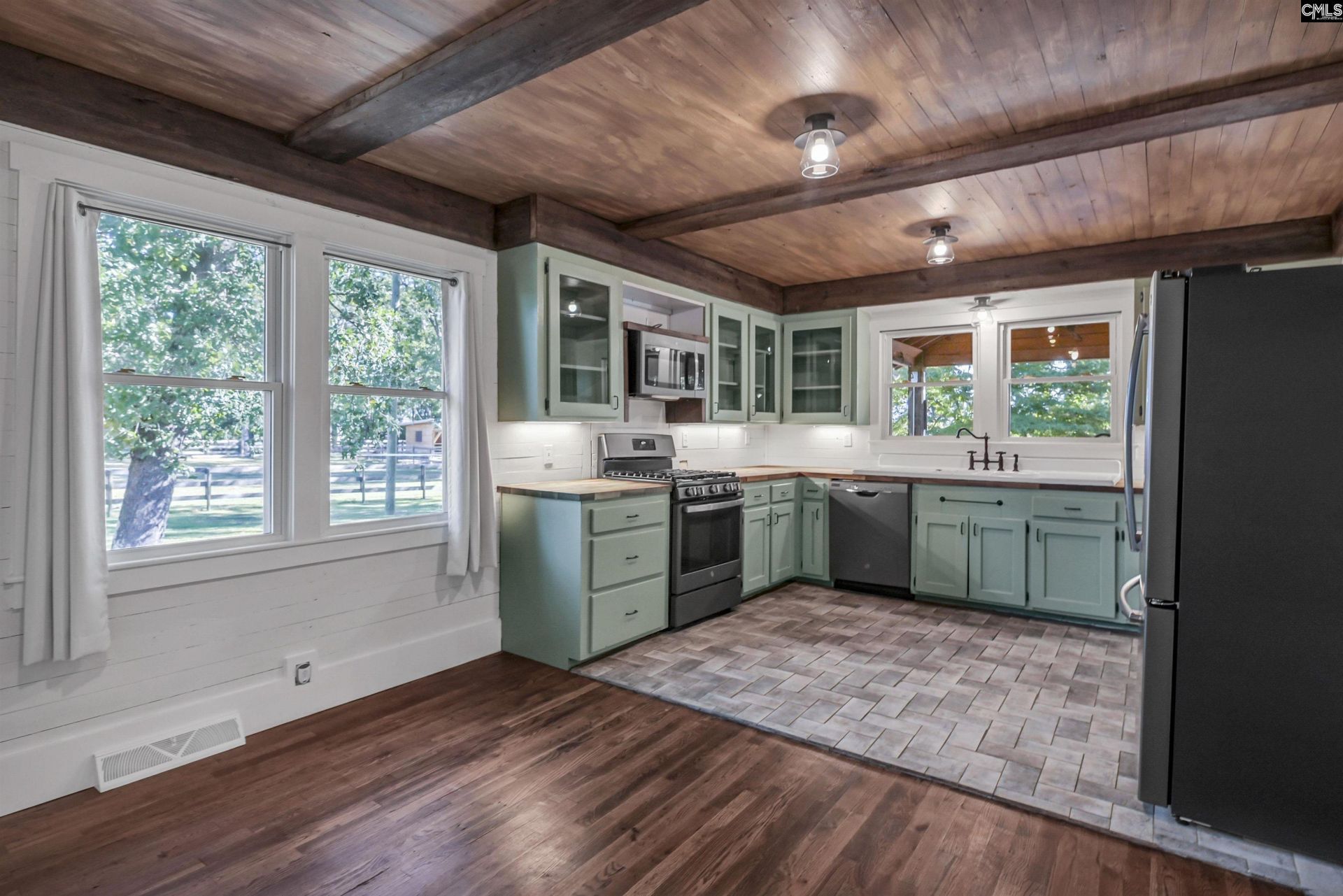 1055 Belo Road Photo 8