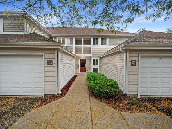 779 W Puetz ROAD, Oak Creek, WI 53154