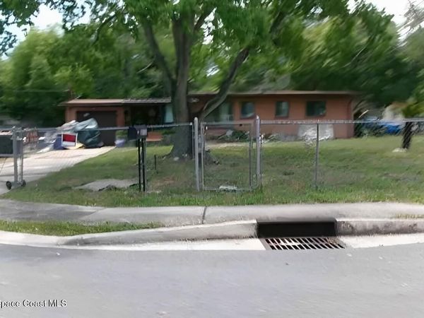 8130 Genet Drive , Jacksonville, FL 32210