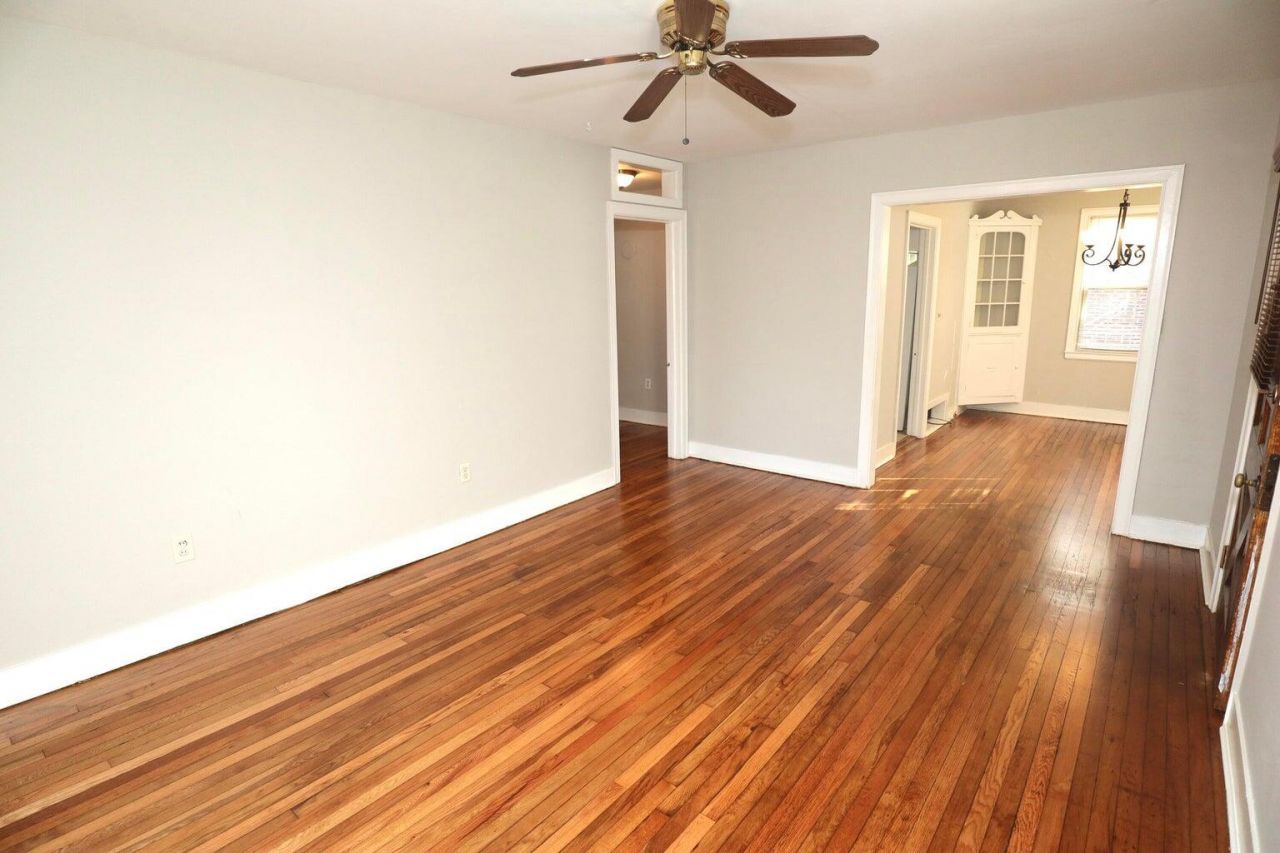 54 Yeadon Avenue Photo 4