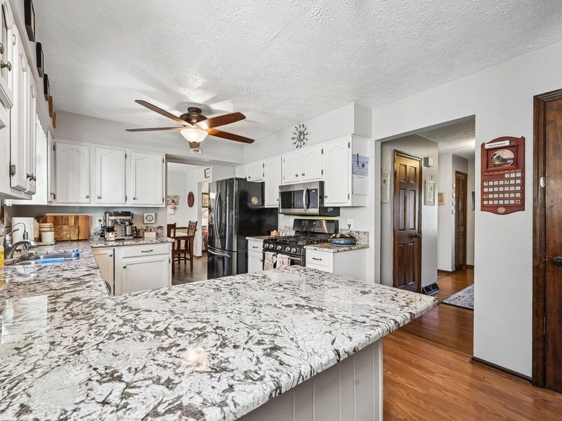 2832 Shady Ridge Drive, Columbus, OH 43231 Photo 27