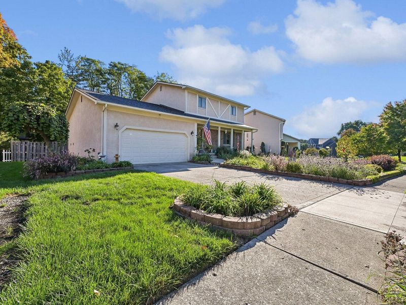 2832 Shady Ridge Drive, Columbus, OH 43231 Photo 4
