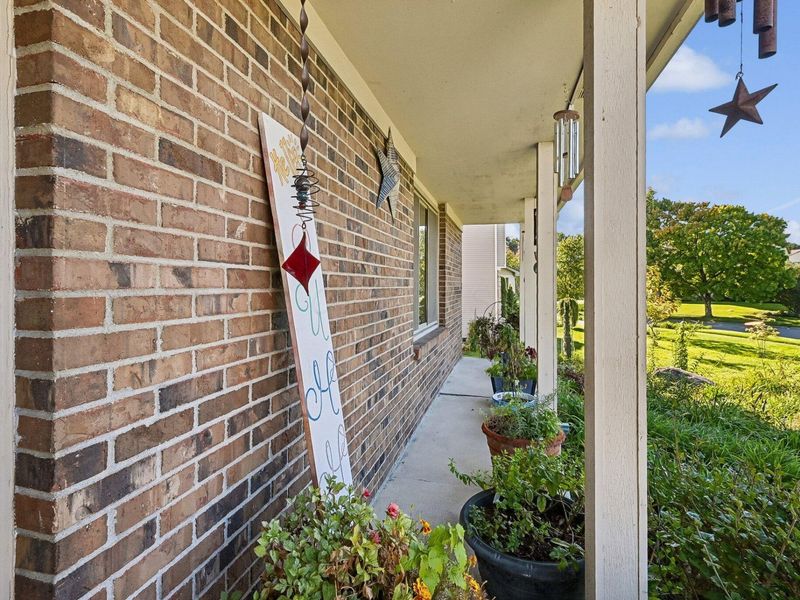2832 Shady Ridge Drive, Columbus, OH 43231 Photo 7