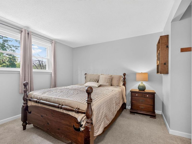 2755 Cryodon Boulevard W, Columbus, OH 43232 Photo 21