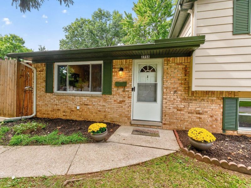 2755 Cryodon Boulevard W, Columbus, OH 43232 Photo 9