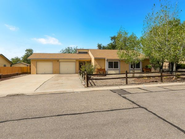 749 Littler Drive SE, Rio Rancho, NM 87124