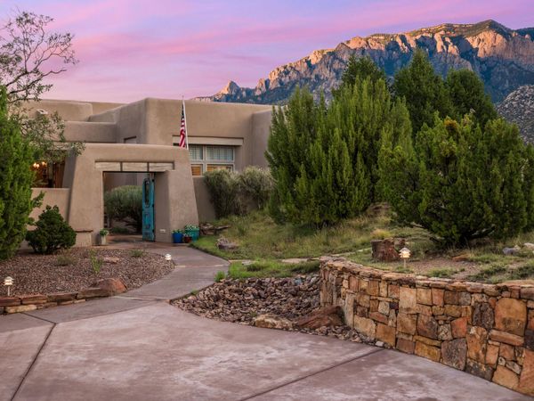 13709 Quaking Aspen Place NE, Albuquerque, NM 87111