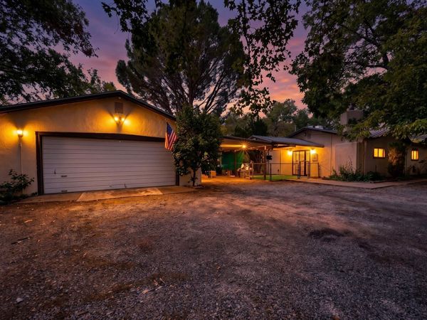 4817 Guadalupe Trail NW, Albuquerque, NM 87107