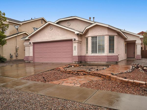 7623 Banyon Avenue NW, Albuquerque, NM 87114