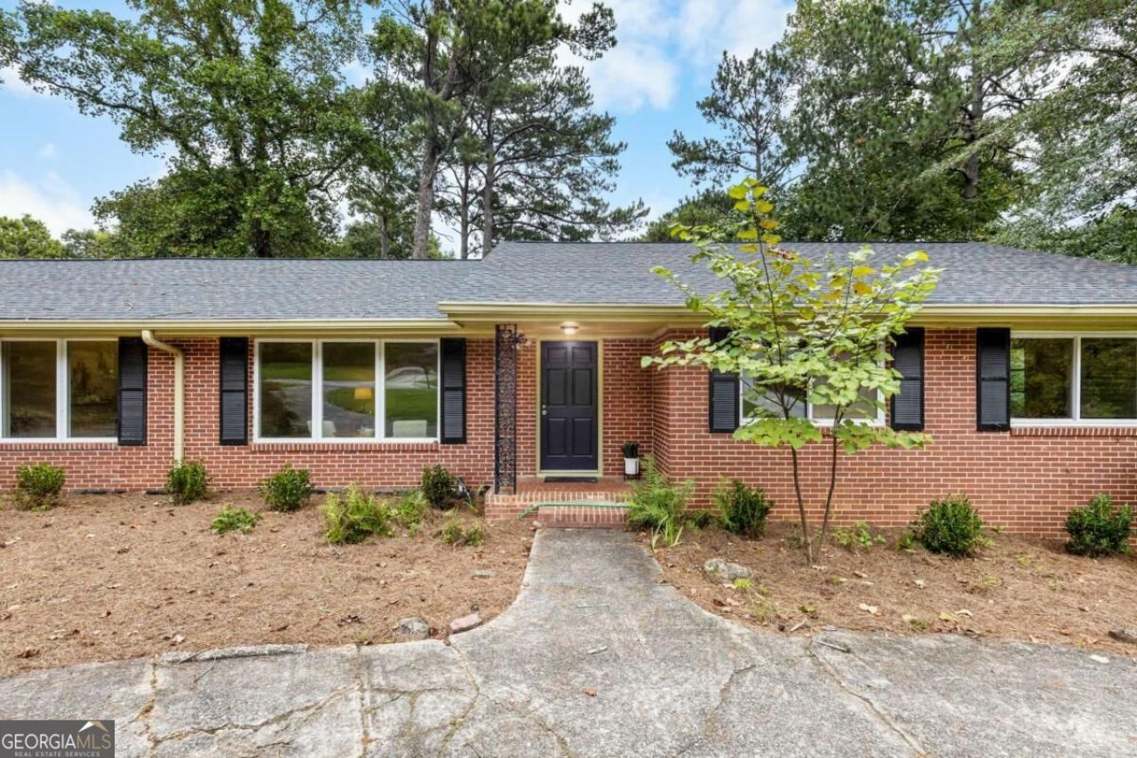2433 Kingscliff Drive Ne, Atlanta, GA 30345 Main Photo