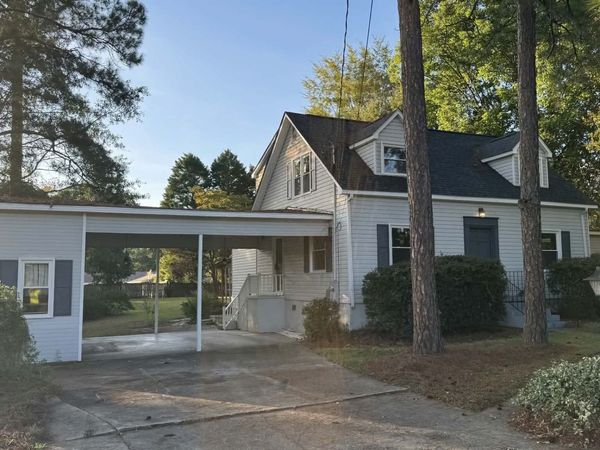 98 McCormick Avenue, Hawkinsville, GA 31036