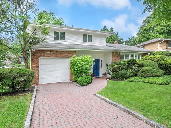 45 Driftwood Drive , Port Washington, NY 11050