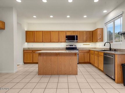 8957 Sorcha Street, Reno, NV 89506 Photo