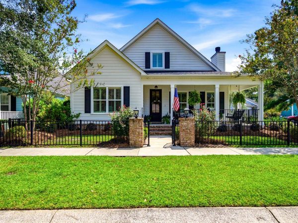 425 Greenwich Dr., Conway, SC 29526