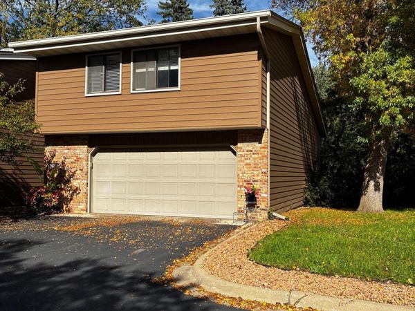 14216 Chestnut Drive, Eden Prairie, MN 55347