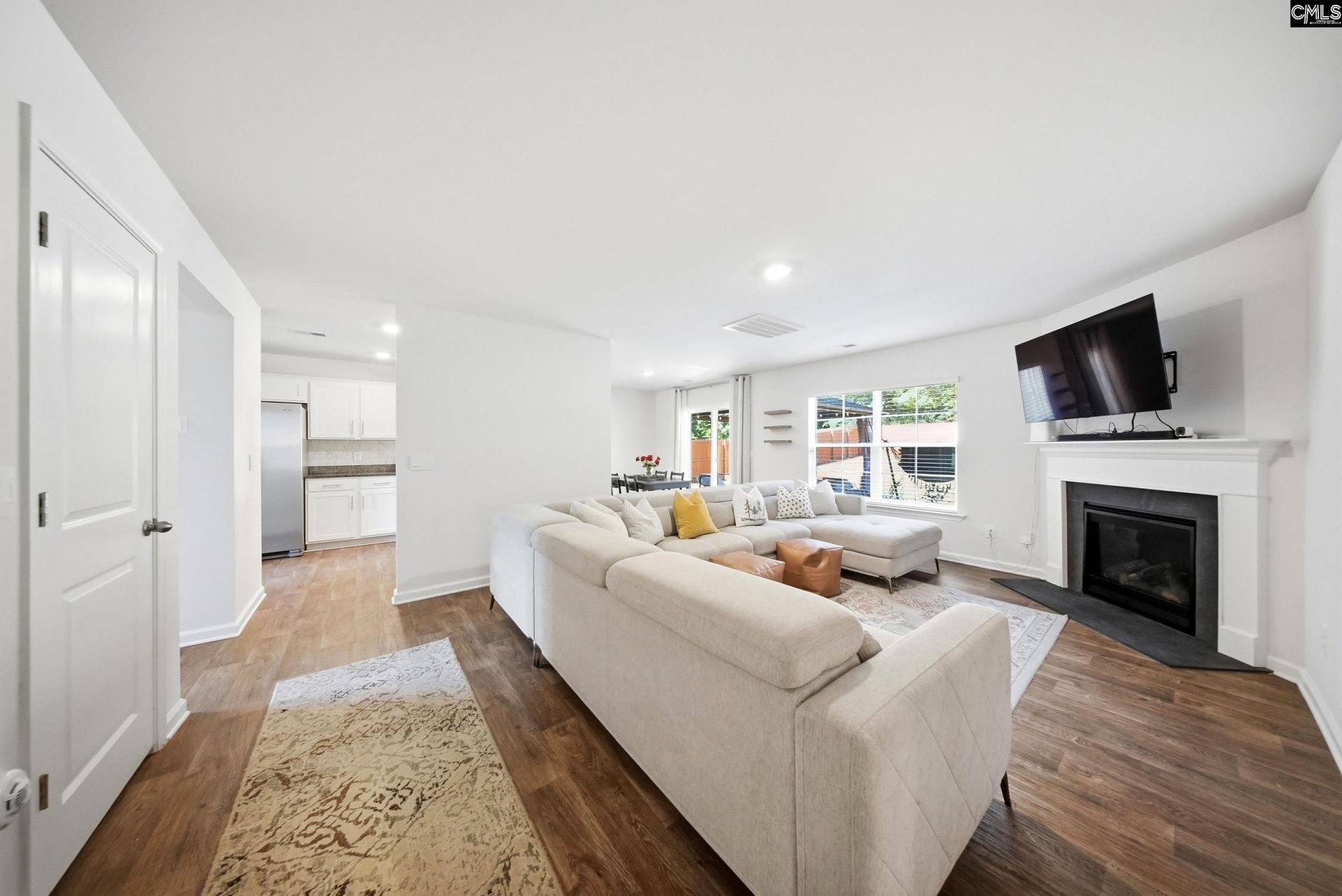 136 Carrington Drive  Photo 12