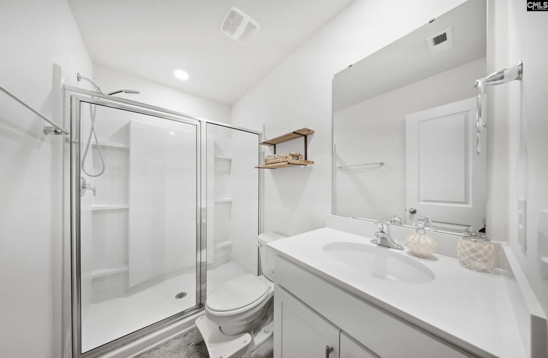 136 Carrington Drive  Photo 16
