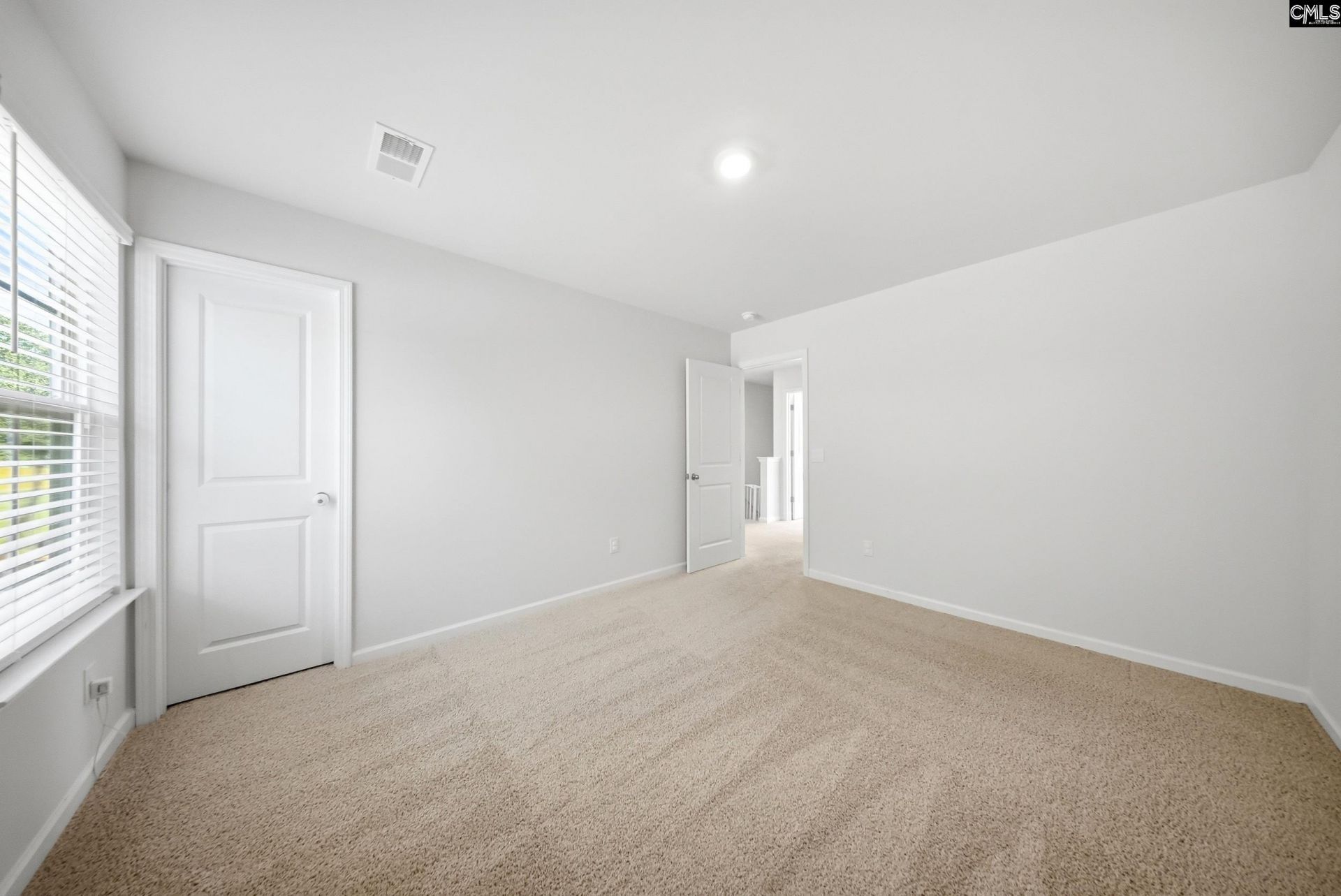 136 Carrington Drive  Photo 23