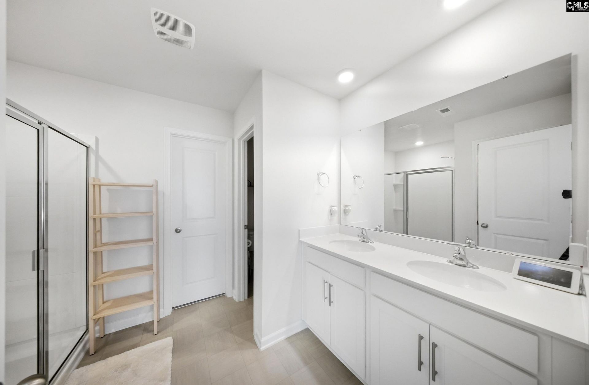 136 Carrington Drive  Photo 29
