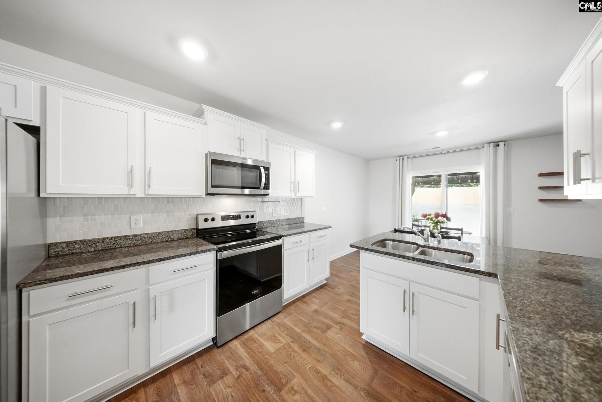 136 Carrington Drive  Photo 7