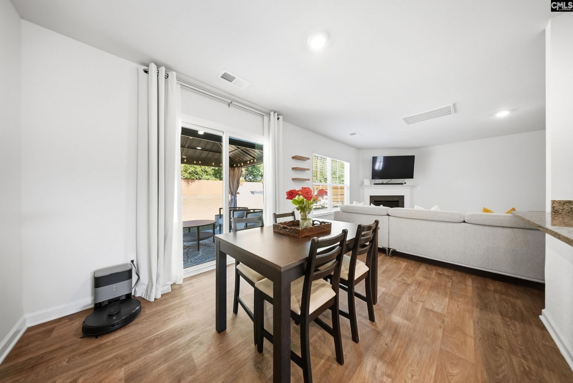 136 Carrington Drive  Photo 9