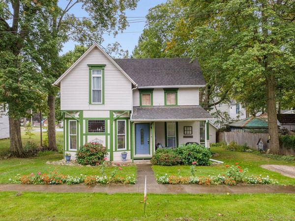 208 E Jefferson Street, Cassopolis, MI 49031
