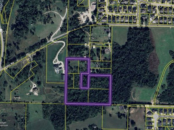 W Wallis Road , Cave Springs, AR 72718