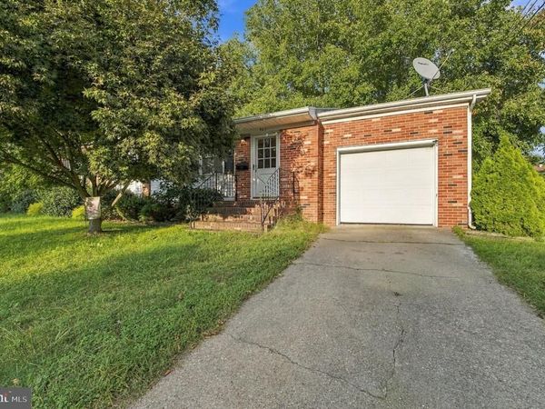 403 N BRADFORD STREET, SEAFORD, DE 19973