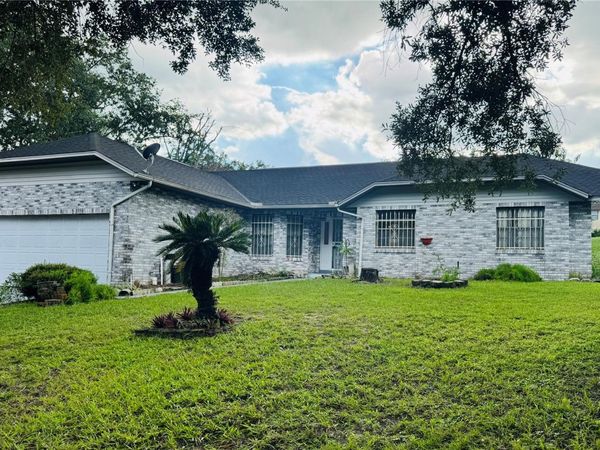 819 CHAMBERLAIN LOOP , LAKE WALES, FL 33853