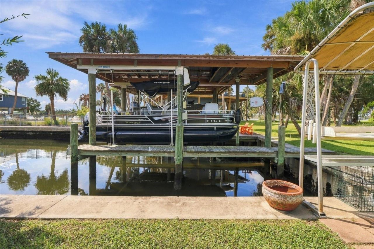 2120 NW 15th Street , Crystal River, FL 34428 Photo