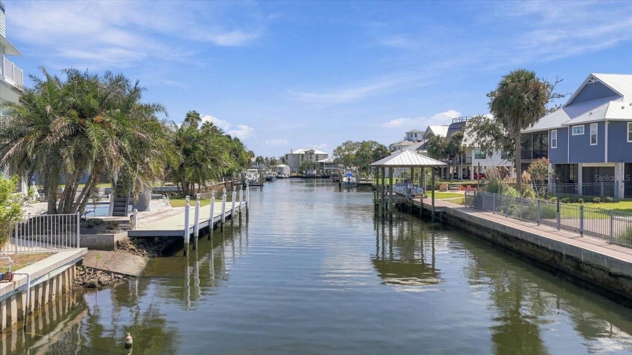 2120 NW 15th Street , Crystal River, FL 34428 Photo