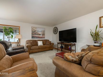 1393 Jobs Peak Drive, Gardnerville, NV 89460 Photo