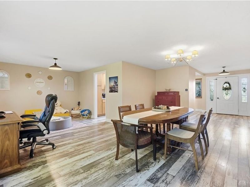7685 Duffield Circle, Centerville, OH 45459 Photo 14