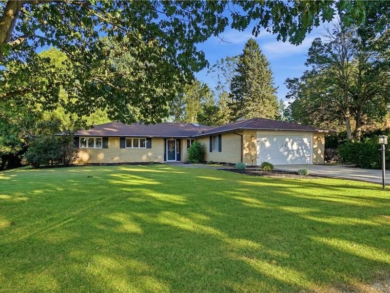 7685 Duffield Circle, Centerville, OH 45459 Photo 2