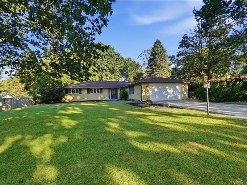 7685 Duffield Circle, Centerville, OH 45459 Photo 3