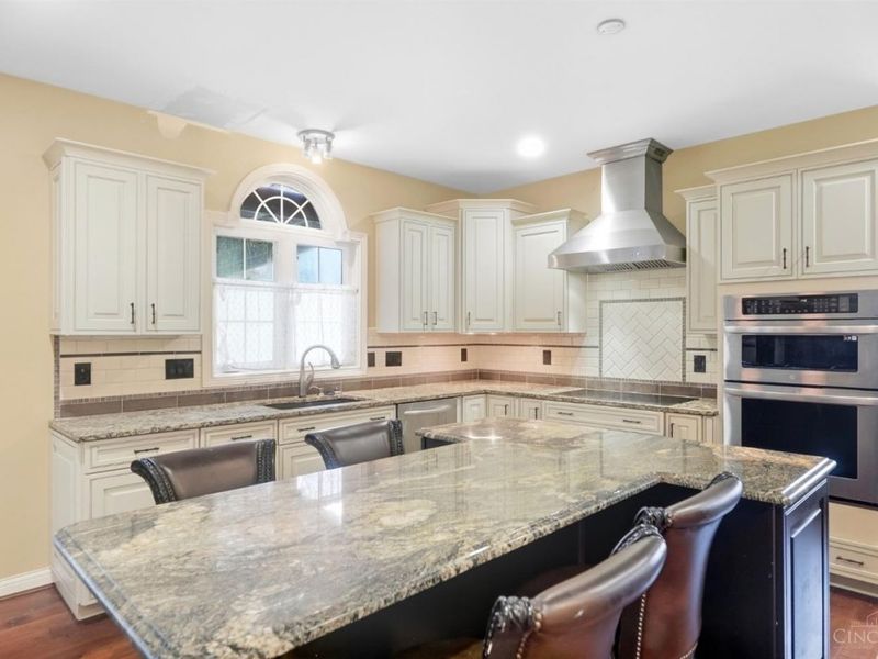 7649 Hunters Trail, West Chester, OH 45069 Photo 5