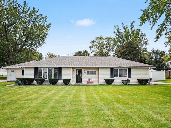 26284 Lake Drive, Elkhart, IN 46514