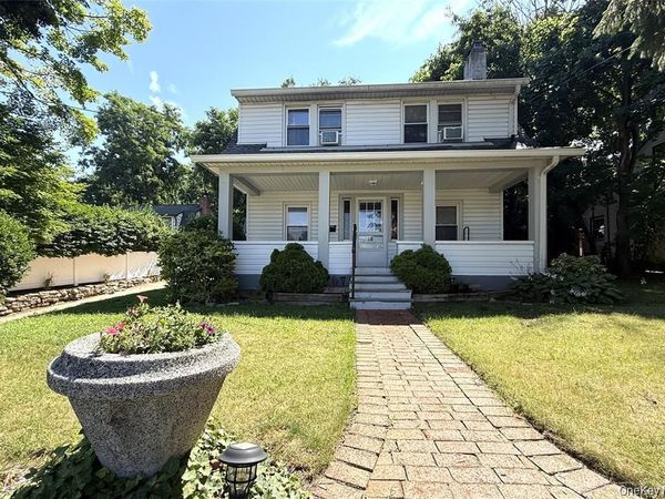 15 Maple Grove Street, Great Neck, NY 11023