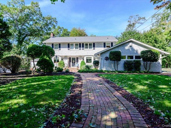 12 Knoll Crest, Miller Place, NY 11764