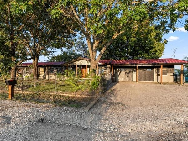 308 Causeway Cove , Seven Points, TX 75143