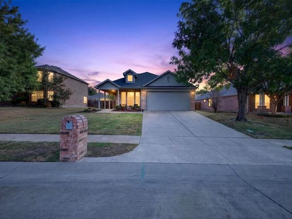 122 Coyote Run, Waxahachie, TX 75165