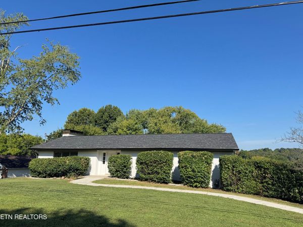 1220 Scenic Hill Drive, Louisville, TN 37777