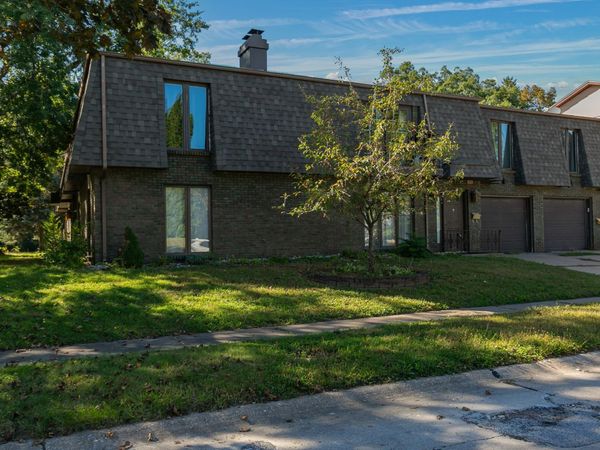 3625 34th Street , Unit 2, Moline, IL 61265