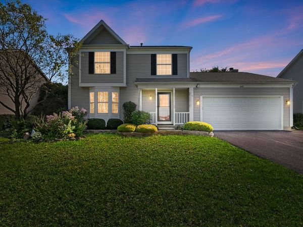 449 S Pershing Avenue , Mundelein, IL 60060