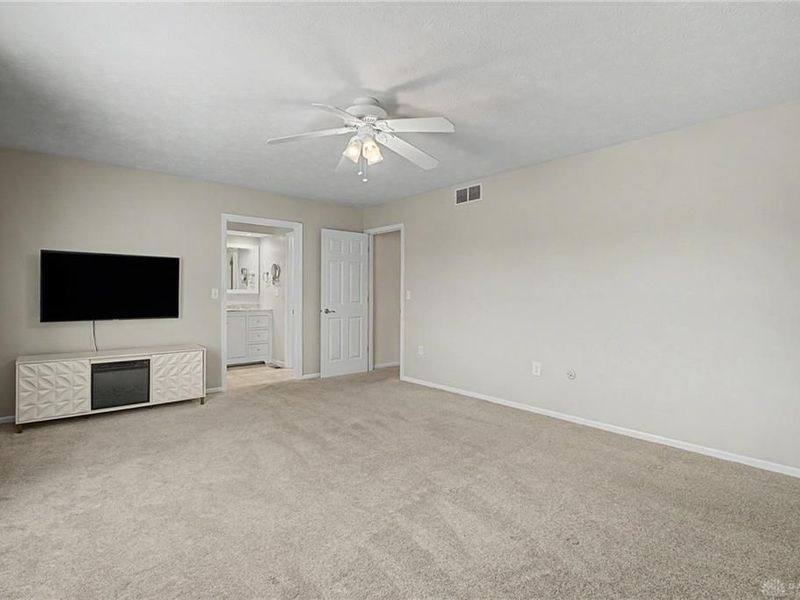 7789 Thomas Jefferson Lane, Centerville, OH 45459 Photo 32