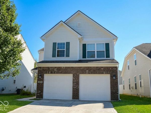 1887 Lakecrest Drive, Columbus, IN 47201