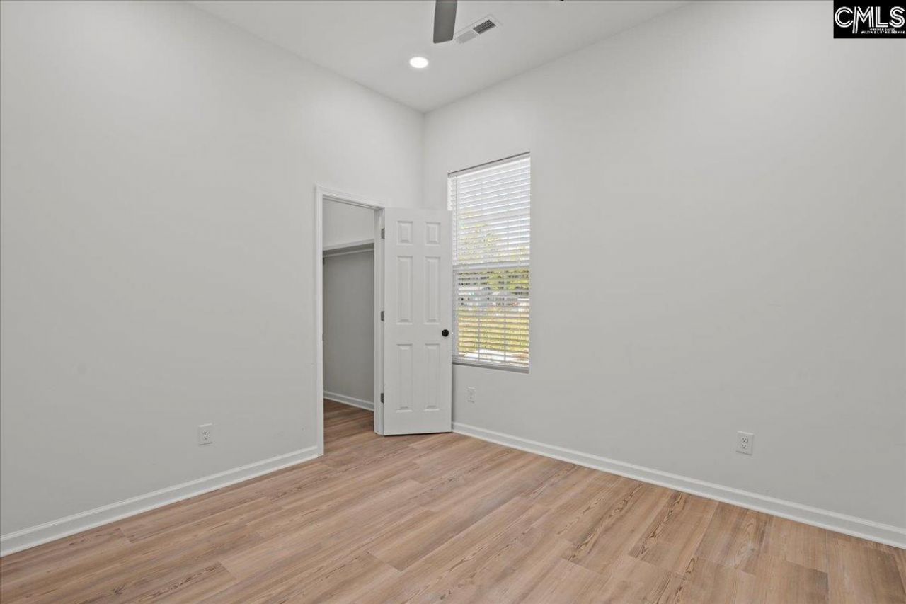 743 Warley Street Photo 15
