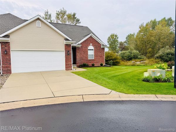 13318 Blue Spruce Court , Fenton Township, Mi 48451