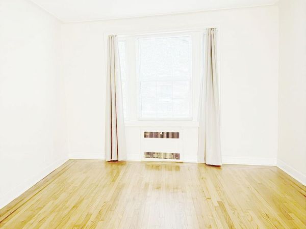 11007 73rd Road , Forest Hills, NY 11375