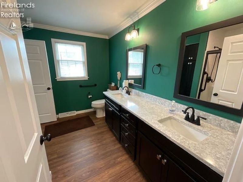 1705 Hayes Avenue, Fremont, OH 43420 Photo 14
